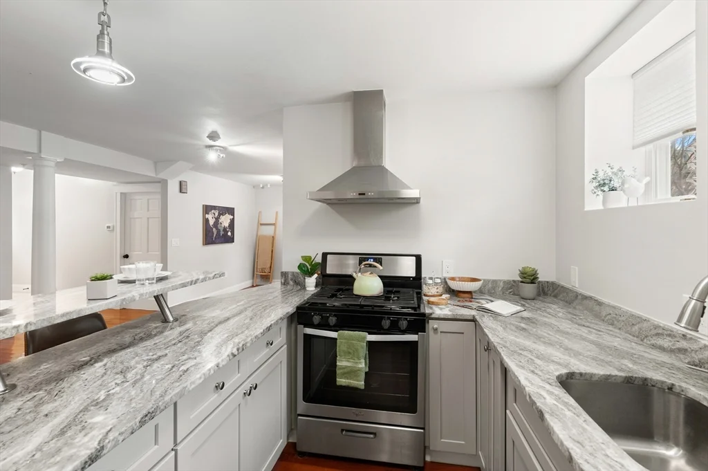 2 bed, 1 bath apartment for rent at 15 Millmont St Unit B, Roxbury — photo 7 of 31