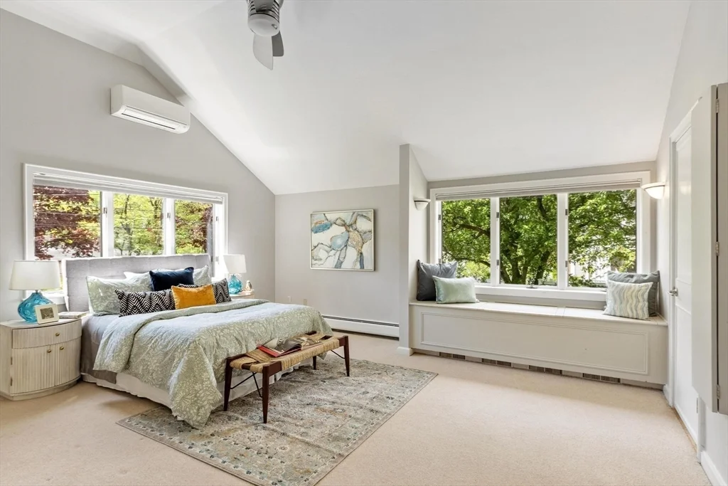 4 bed, 3 bath apartment for rent at 15 Minute Man Ln, Lexington — photo 9 of 36