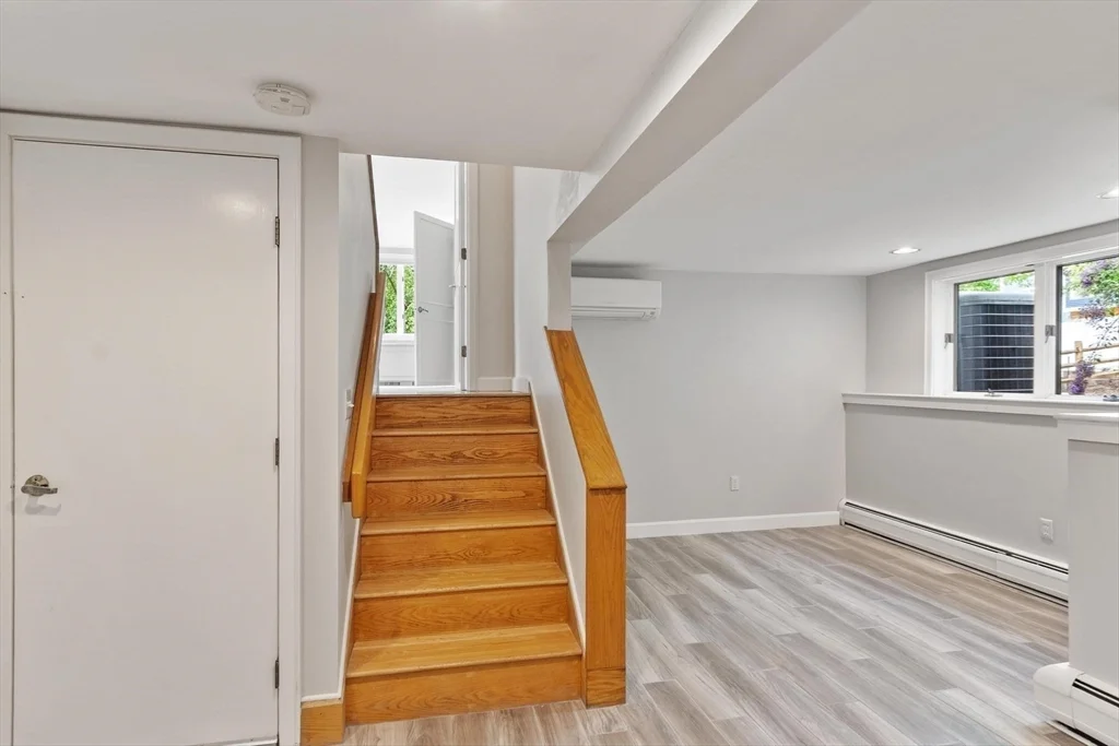 4 bed, 3 bath apartment for rent at 15 Minute Man Ln, Lexington — photo 18 of 36