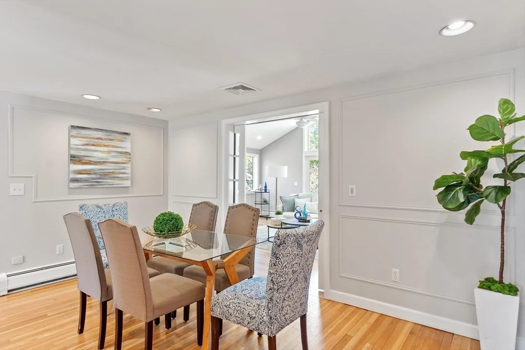 4 bed, 3 bath apartment for rent at 15 Minute Man Ln, Lexington — photo 8 of 36