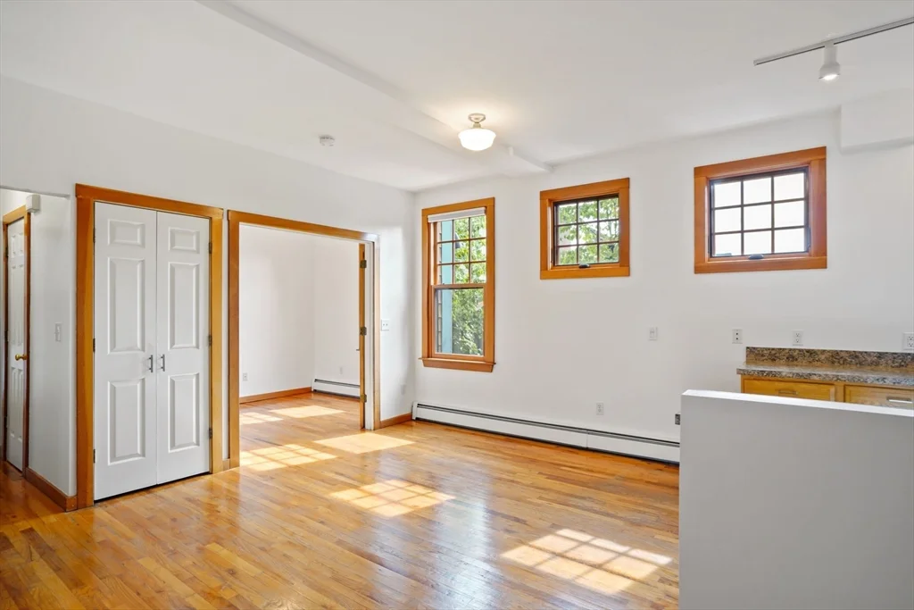 2 bed, 2 bath apartment for rent at 15 Mount Vernon St Unit 5, Cambridge — photo 7 of 16