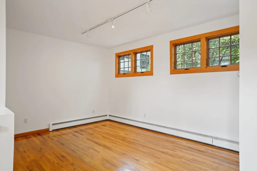 2 bed, 2 bath apartment for rent at 15 Mount Vernon St Unit 5, Cambridge — photo 6 of 16