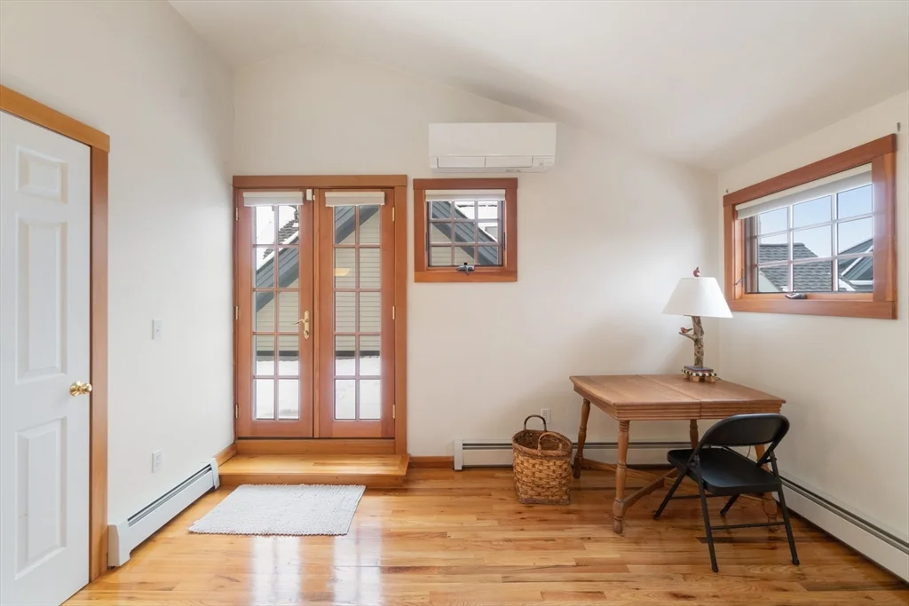 2 bed, 2 bath apartment for rent at 15 Mount Vernon St Unit 8, Neighborhood Nine — photo 16 of 23