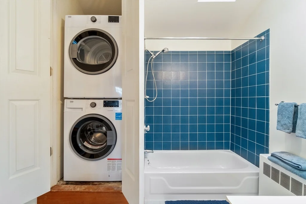 2 bed, 2 bath apartment for rent at 15 Mount Vernon St Unit 8, Neighborhood Nine — photo 19 of 23