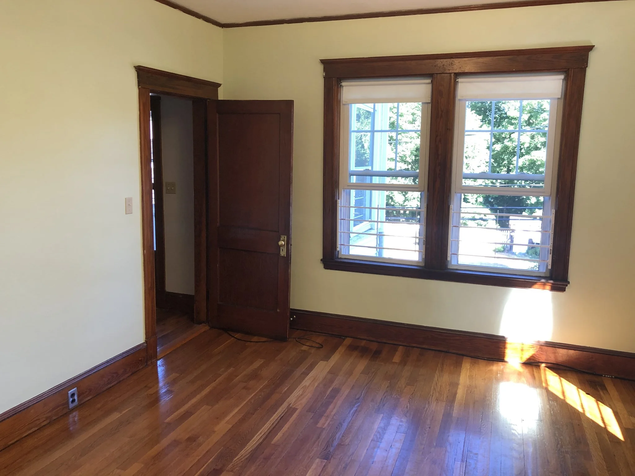 3 bed, 1 bath apartment for rent at 15 Mt Ash Unit 2, Hyde Park — photo 9 of 16