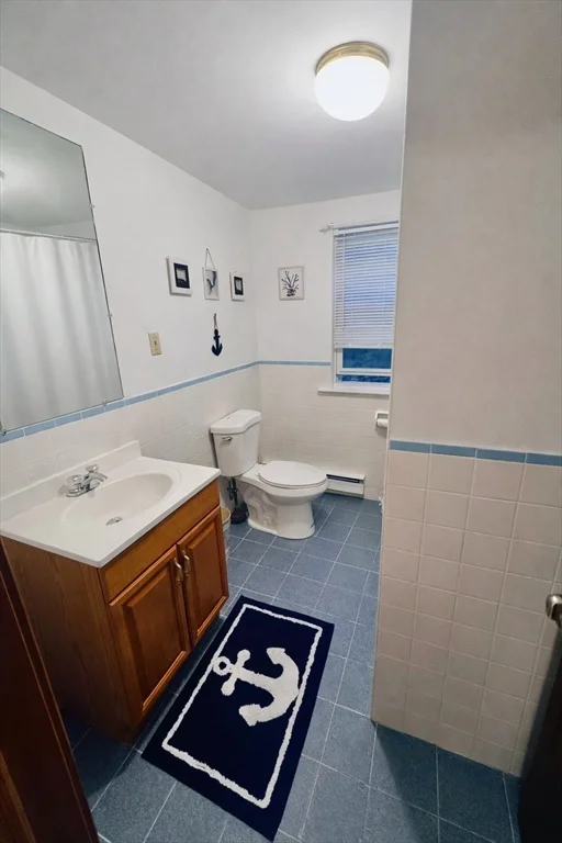 4 bed, 2 bath apartment for rent at 15 Myrtle Dr, South Chatham — photo 6 of 12
