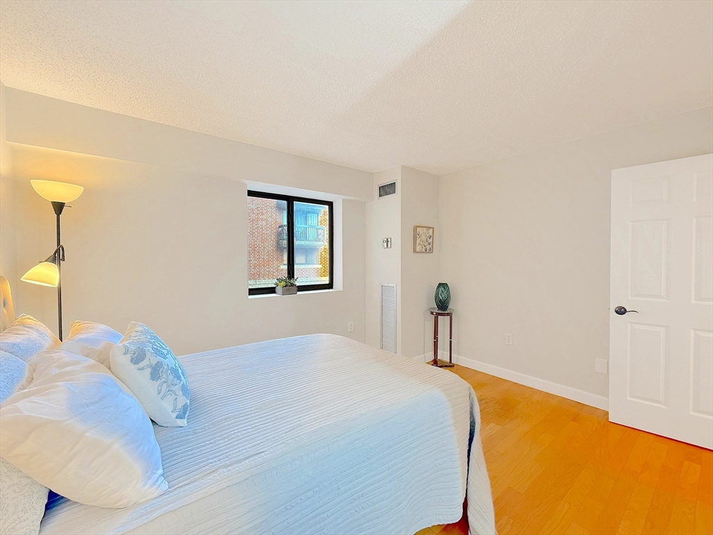 1 bed, 1 bath apartment for rent at 15 North Beacon St Unit 208, Allston — photo 13 of 24