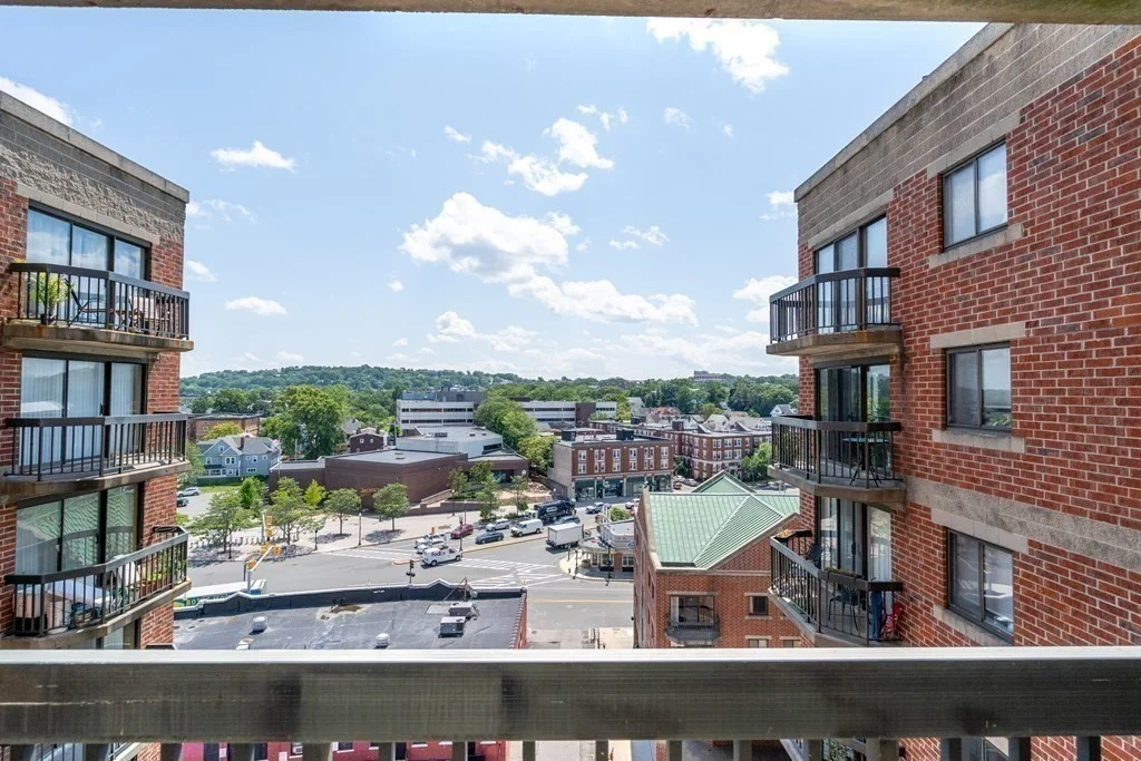 1 bed, 1 bath apartment for rent at 15 N Beacon St Unit 906, Allston — photo 2 of 11