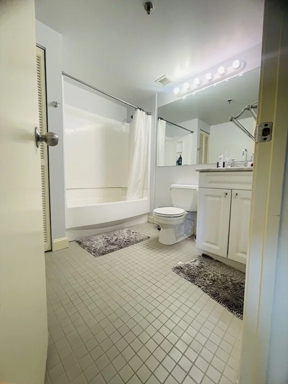 1 bed, 1 bath apartment for rent at 15 N Beacon St Unit 906, Allston — photo 9 of 11