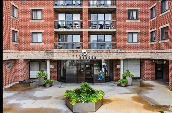 1 bed, 1 bath apartment for rent at 15 N Beacon St Unit U906, Allston