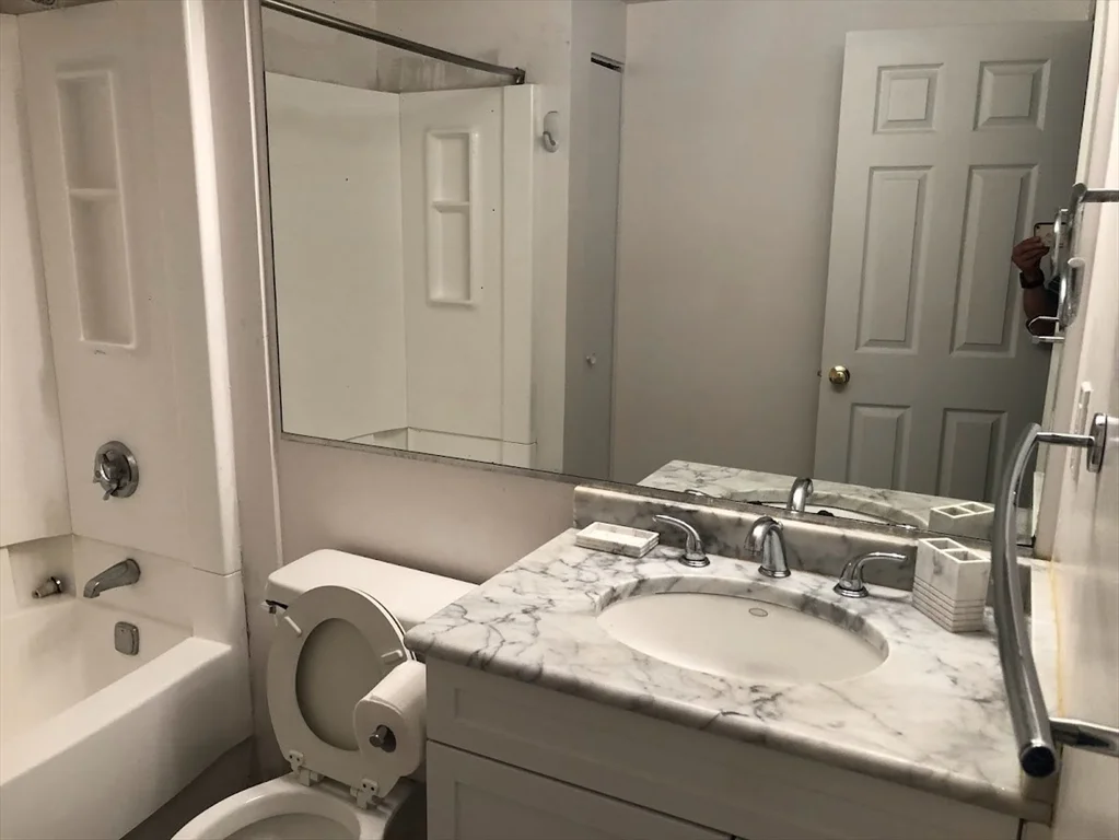2 bed, 1 bath apartment for rent at 15 North Beacon St Unit 204, Allston — photo 19 of 23