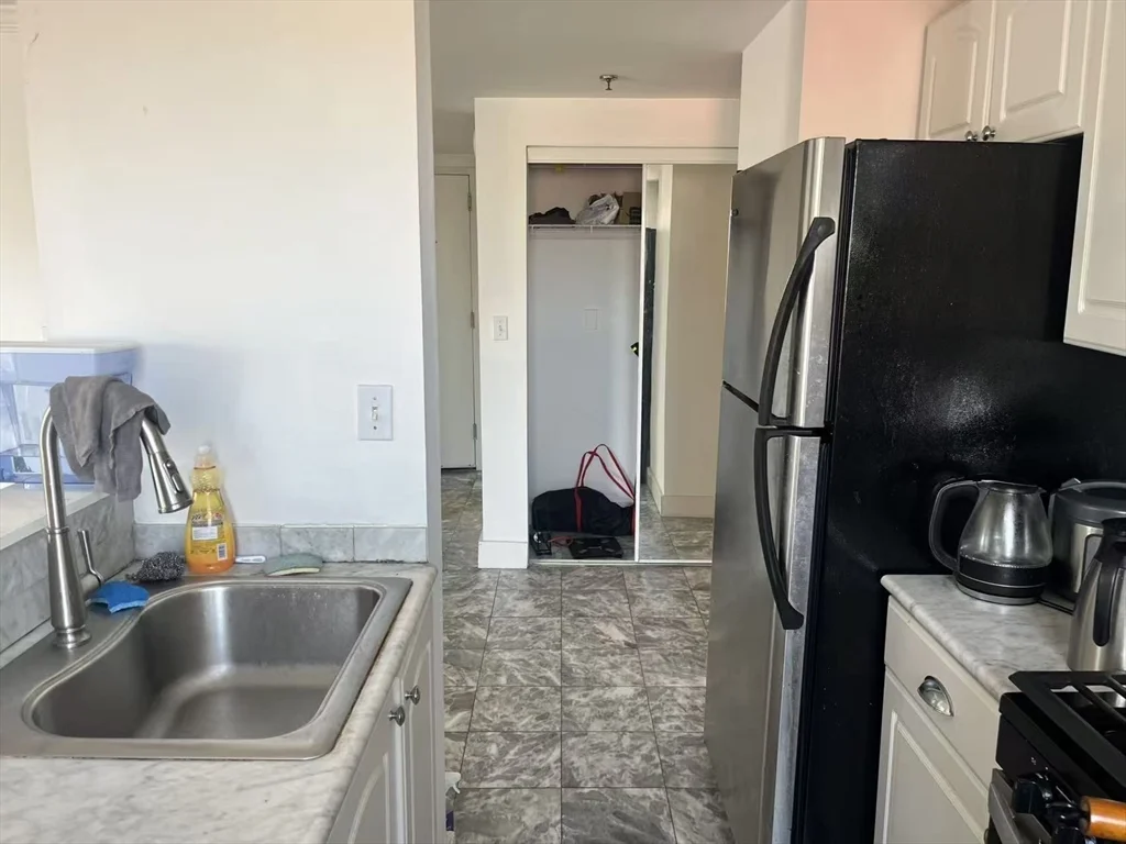 2 bed, 1 bath apartment for rent at 15 North Beacon St Unit 204, Allston — photo 15 of 23