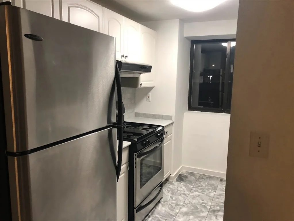 2 bed, 1 bath apartment for rent at 15 North Beacon St Unit 204, Allston — photo 7 of 23
