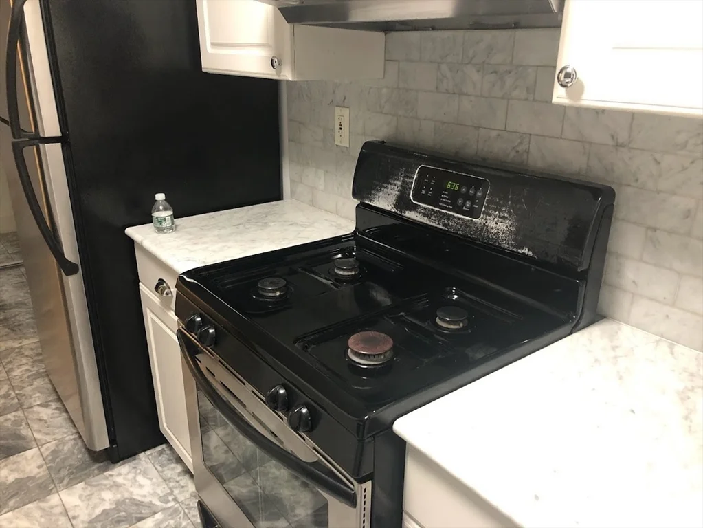 2 bed, 1 bath apartment for rent at 15 North Beacon St Unit 204, Allston — photo 8 of 23