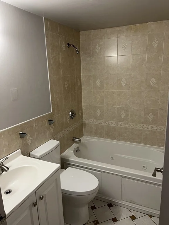 2 bed, 2 bath apartment for rent at 15 Nelson St Unit 1, Quincy — photo 6 of 20