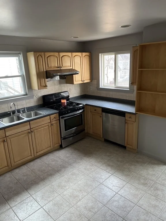 2 bed, 2 bath apartment for rent at 15 Nelson St Unit 1, Quincy — photo 18 of 20
