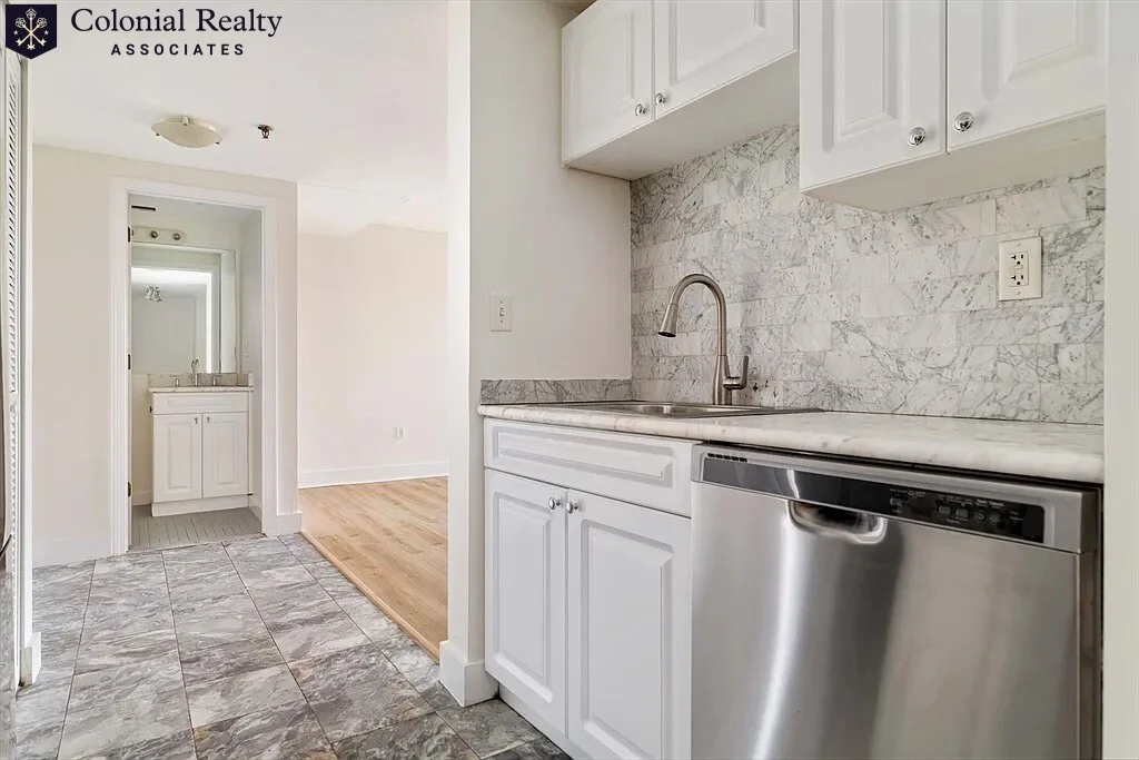 2 bed, 1 bath apartment for rent at 15 North Beacon St Unit 508, Allston — photo 1 of 28