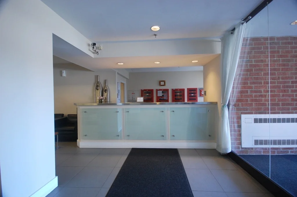 2 bed, 1.5 bath apartment for rent at 15 North Beacon St Unit 601, Allston — photo 19 of 23