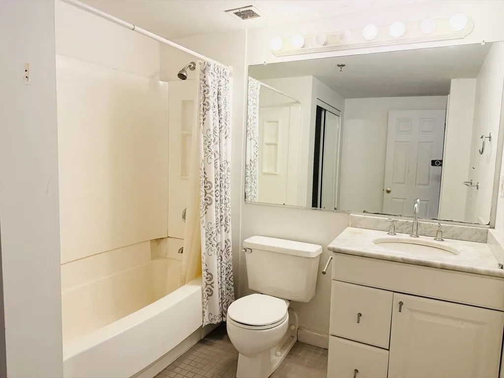 2 bed, 1.5 bath apartment for rent at 15 North Beacon St Unit 801, Allston — photo 12 of 25
