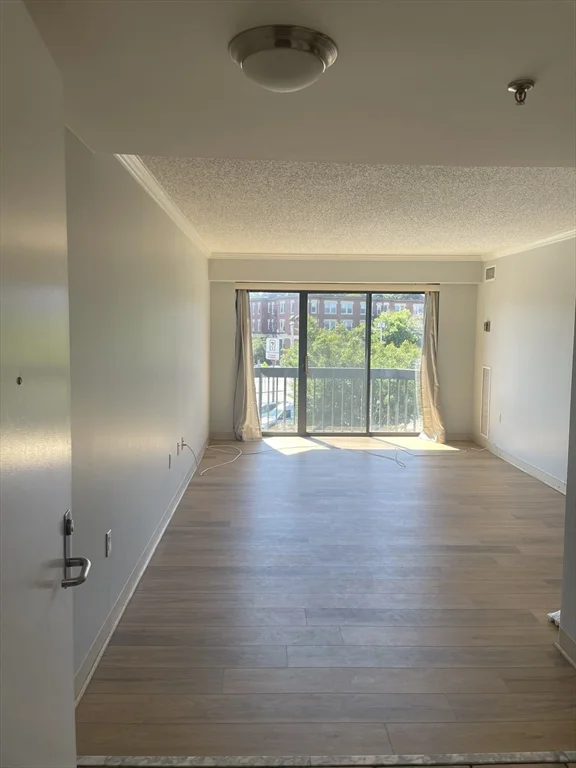 2 bed, 1 bath apartment for rent at 15 North Beacon Unit 317, Allston — photo 5 of 15