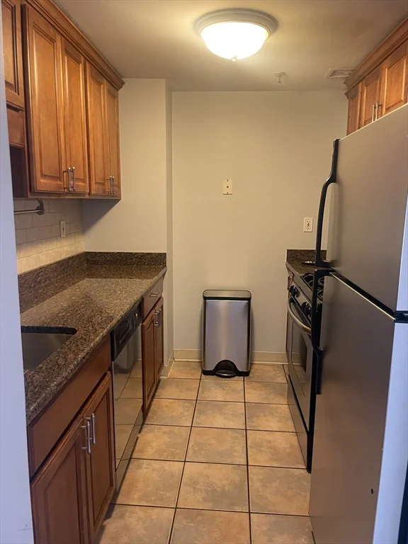 2 bed, 1 bath apartment for rent at 15 North Beacon Unit 317, Allston — photo 7 of 15