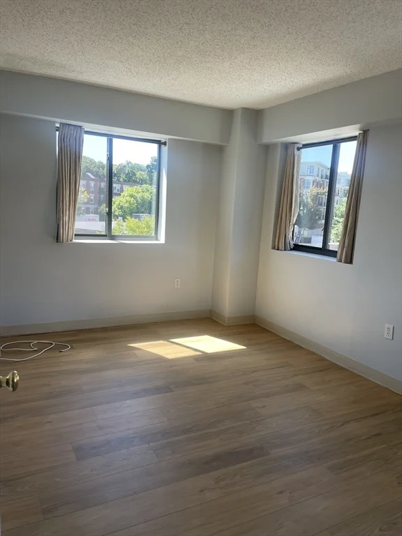 2 bed, 1 bath apartment for rent at 15 North Beacon Unit 317, Allston — photo 10 of 15