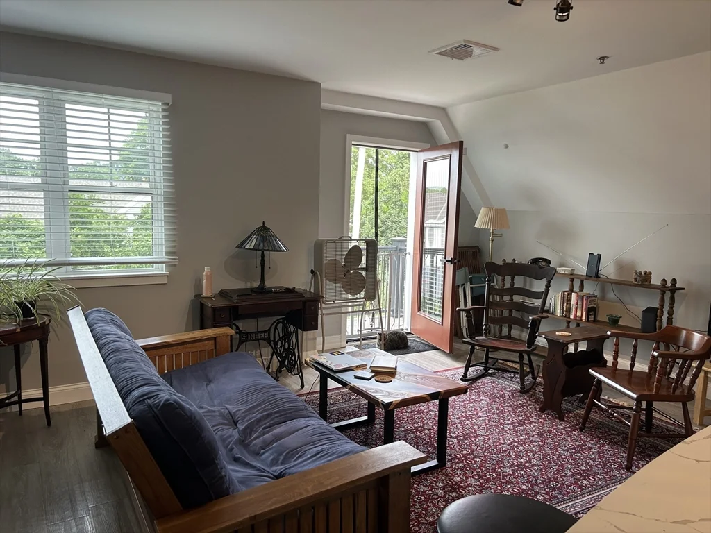 1 bed, 1 bath apartment for rent at 15 Oak Unit 302, Needham — photo 4 of 9