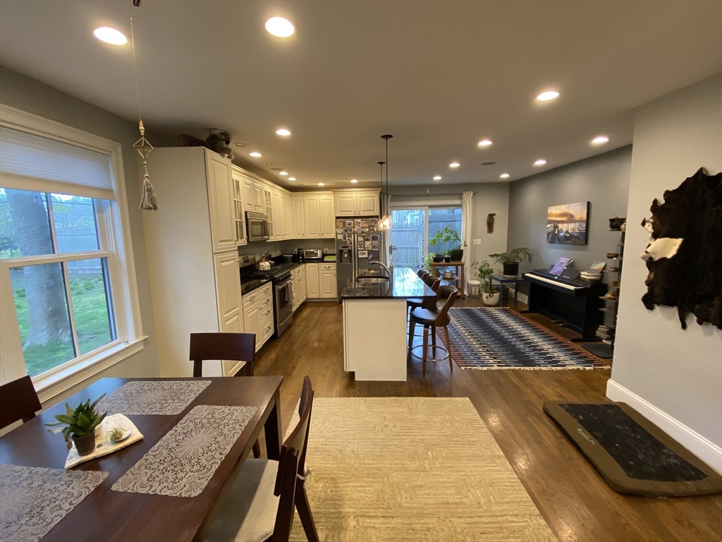 2 bed, 2 bath apartment for rent at 15 Oakdale Unit 1, Jamaica Plain — photo 7 of 29
