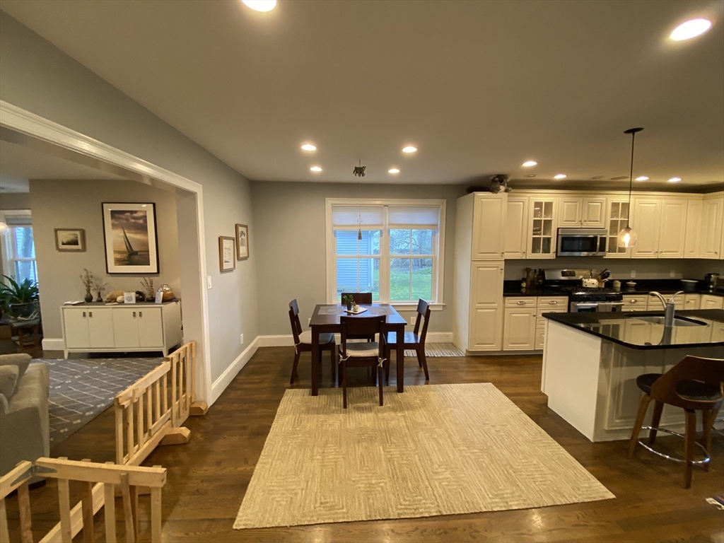 2 bed, 2 bath apartment for rent at 15 Oakdale Unit 1, Jamaica Plain — photo 8 of 29