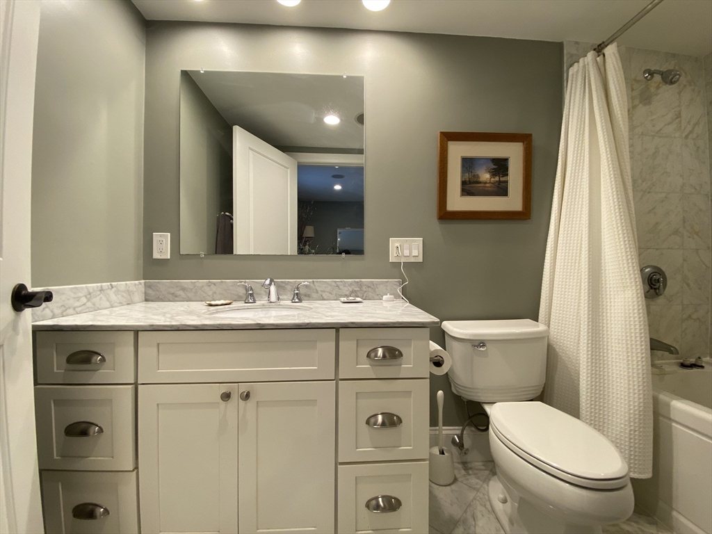 2 bed, 2 bath apartment for rent at 15 Oakdale Unit 1, Jamaica Plain — photo 19 of 29