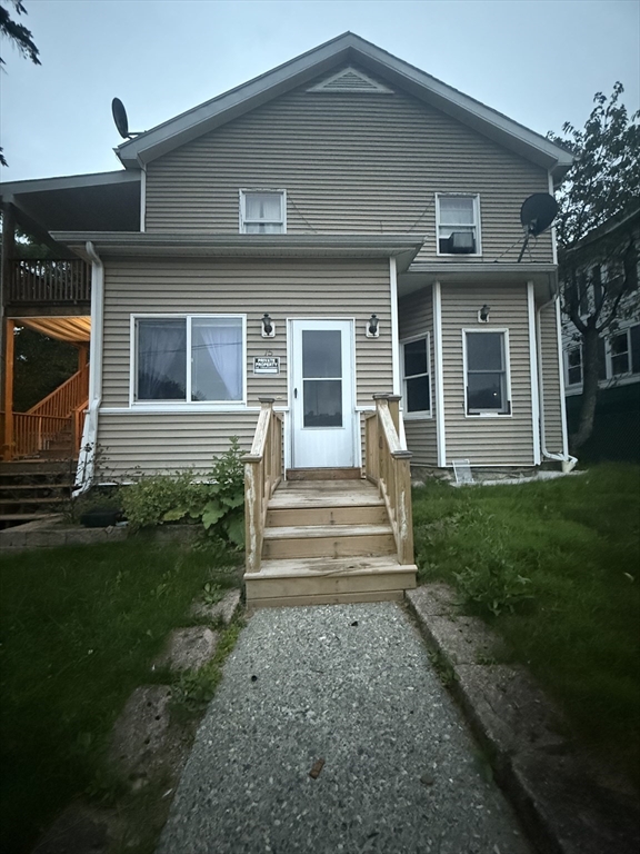 4 bed, 1 bath apartment for rent at 15 Oakes Ave Unit 1, Southbridge