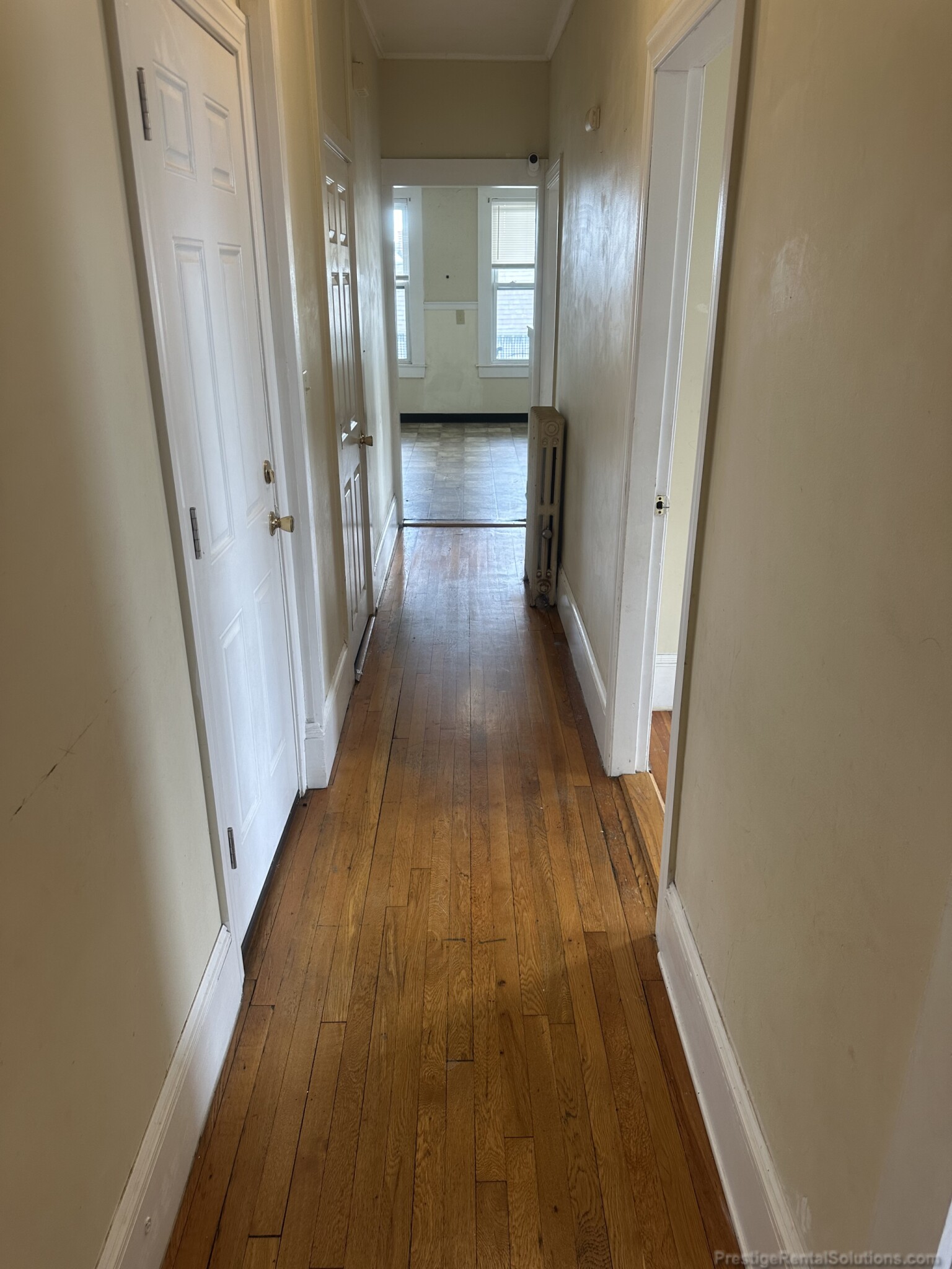 3 bed, 1 bath apartment for rent at 15 Oakes St Unit 3R, Everett — photo 9 of 19