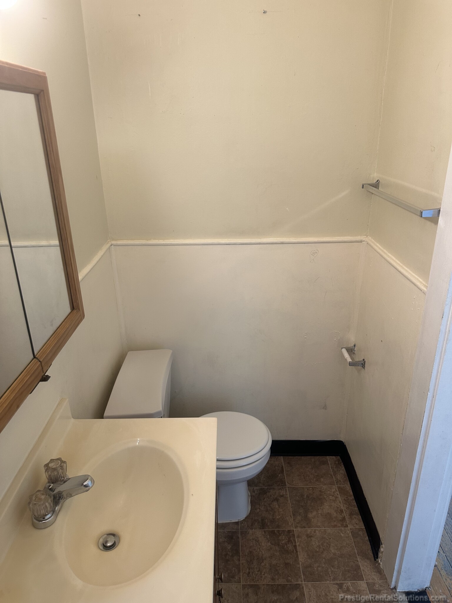 3 bed, 1 bath apartment for rent at 15 Oakes St Unit 3R, Everett — photo 11 of 19