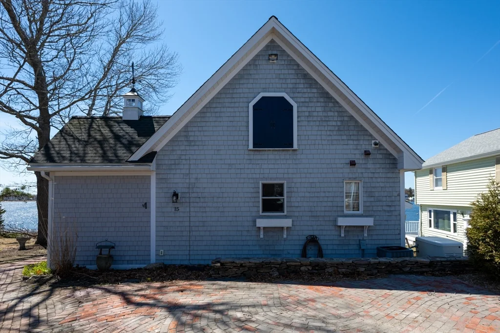 2 bed, 1 bath apartment for rent at 15 Oakhill Rd, Wareham Center — photo 2 of 36