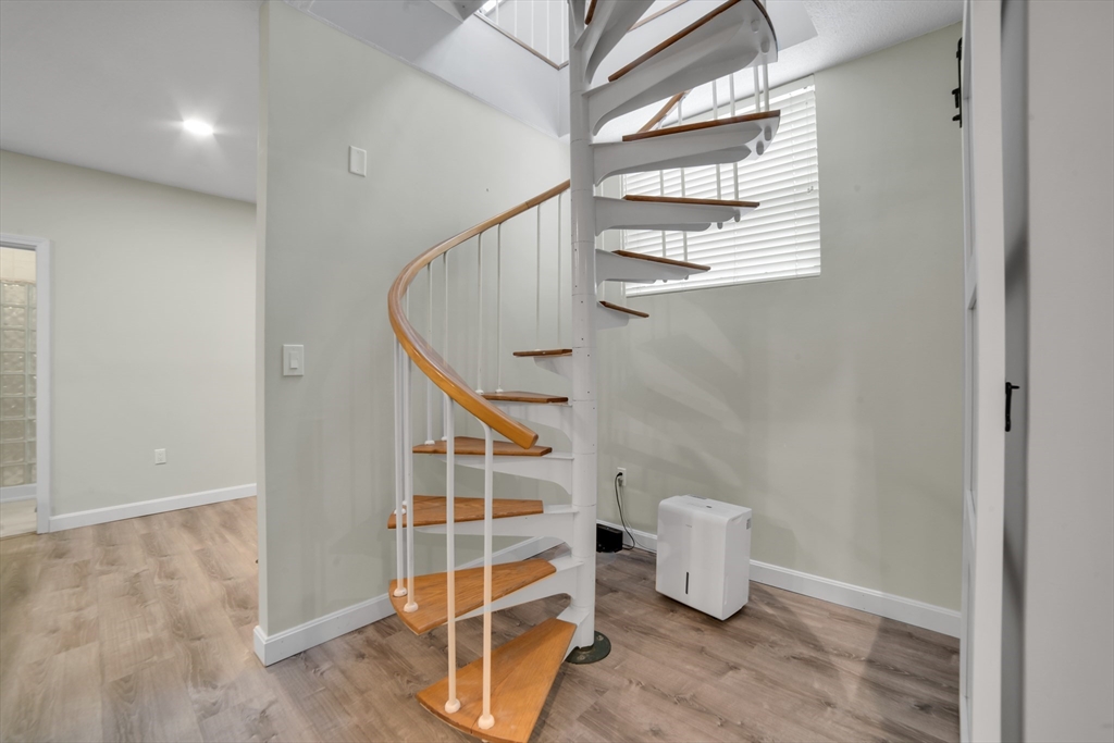 2 bed, 2.5 bath apartment for rent at 15 Ocean Ave Unit 101, Winthrop — photo 6 of 10