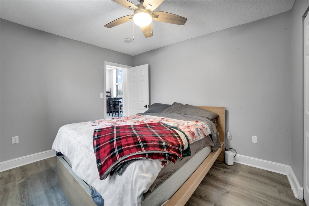 2 bed, 2.5 bath apartment for rent at 15 Ocean Ave Unit 101, Winthrop — photo 4 of 10