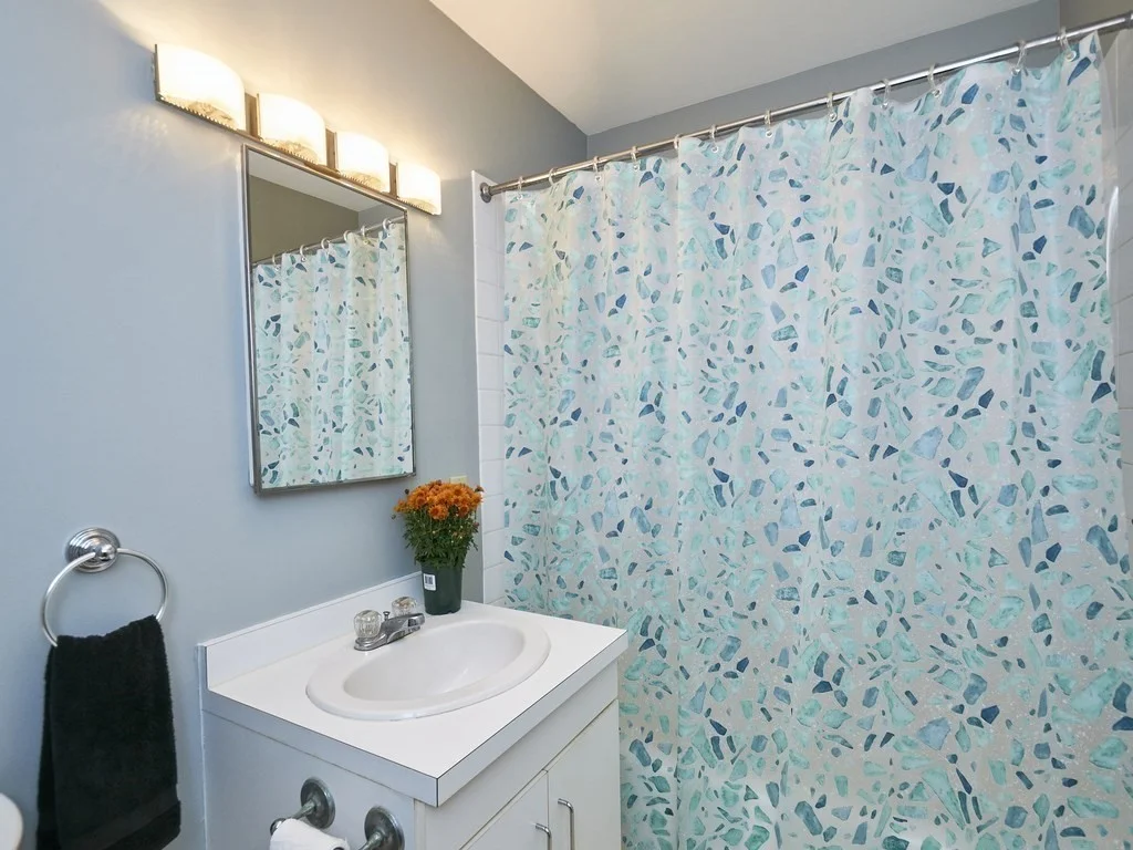2 bed, 2 bath apartment for rent at 15 Ocean Ave Unit 202, Winthrop — photo 23 of 34