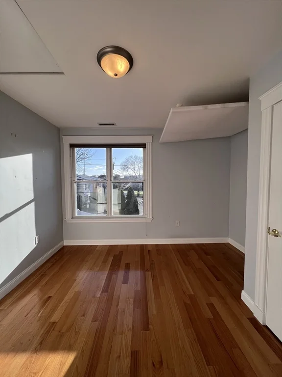 3 bed, 2 bath apartment for rent at 15 Oliver St, Somerville — photo 24 of 32