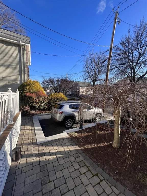 3 bed, 2 bath apartment for rent at 15 Oliver St, Somerville — photo 2 of 32
