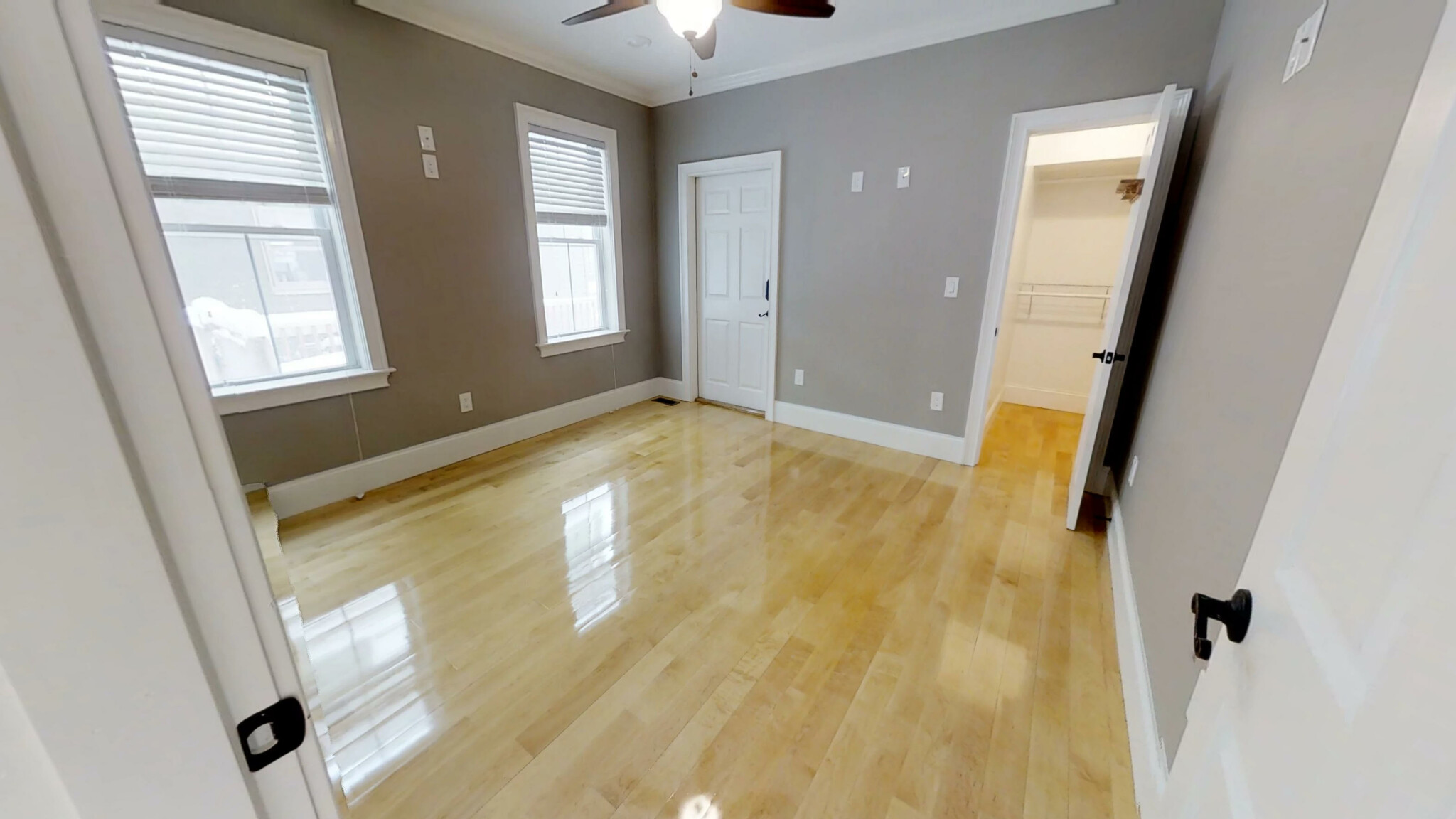 6 bed, 2 bath apartment for rent at 15 Orchard St Unit 1, North Cambridge — photo 2 of 24
