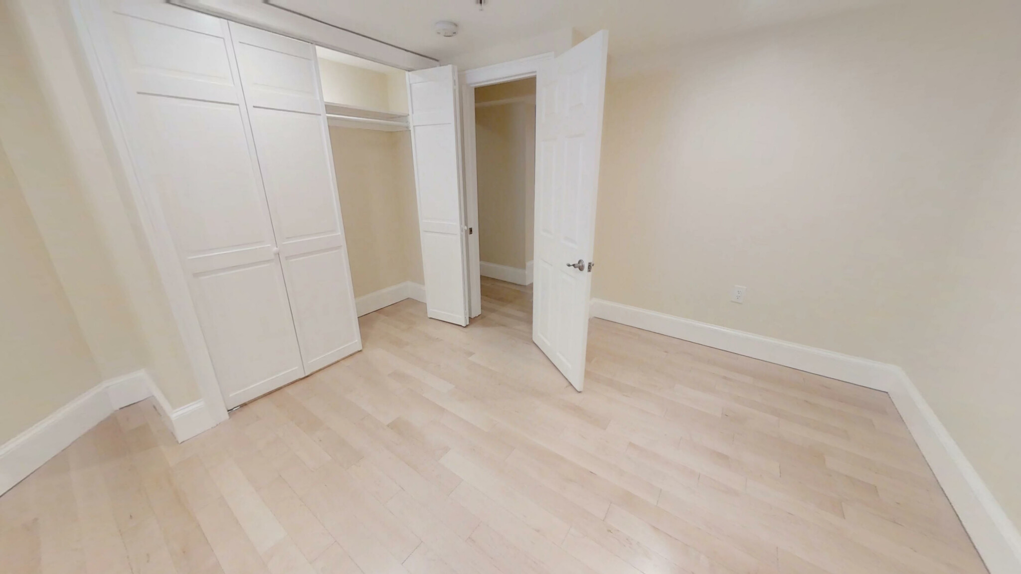 6 bed, 2 bath apartment for rent at 15 Orchard St Unit 1, North Cambridge — photo 8 of 24
