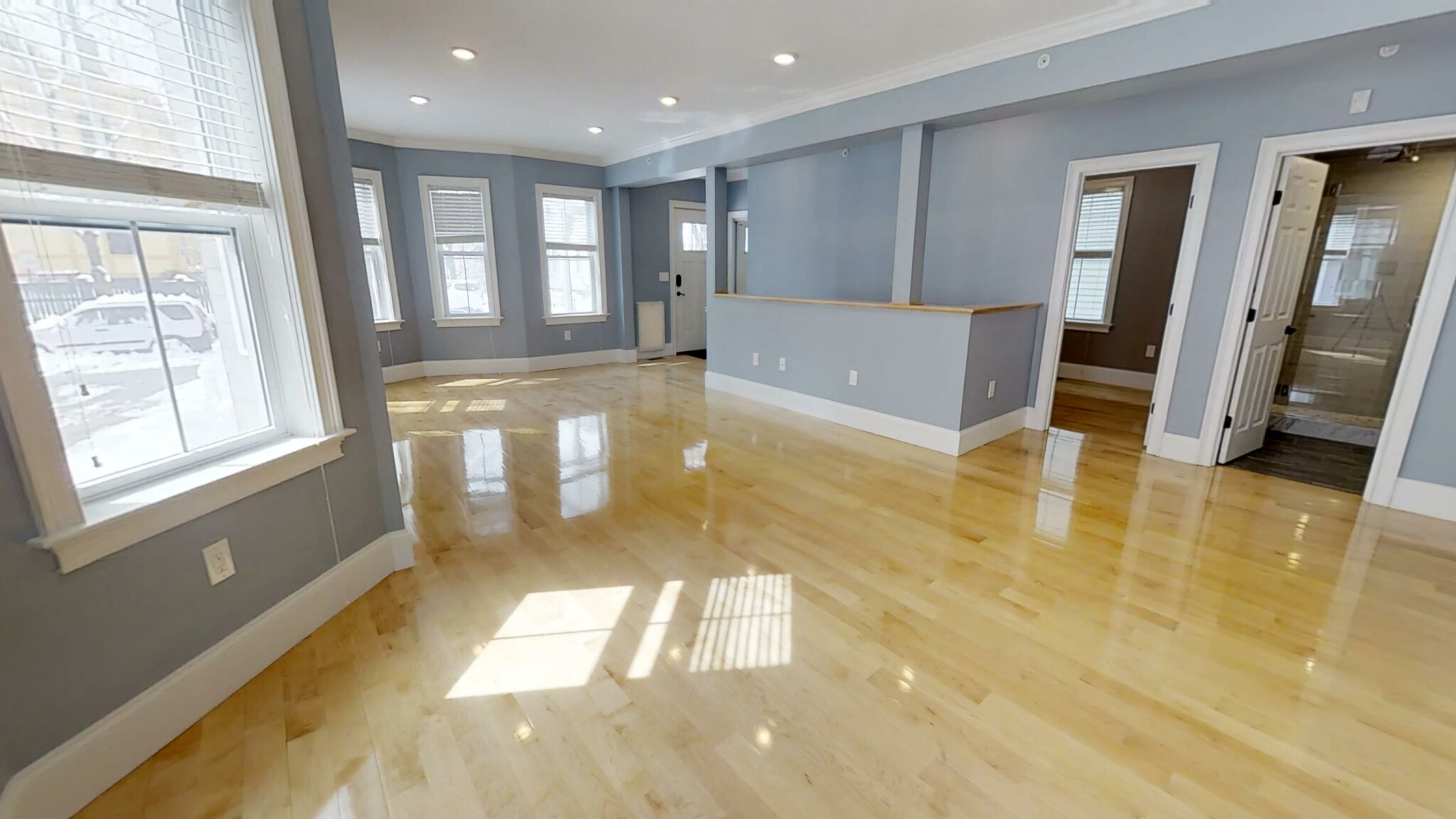 6 bed, 2 bath apartment for rent at 15 Orchard St Unit 1, North Cambridge — photo 1 of 24
