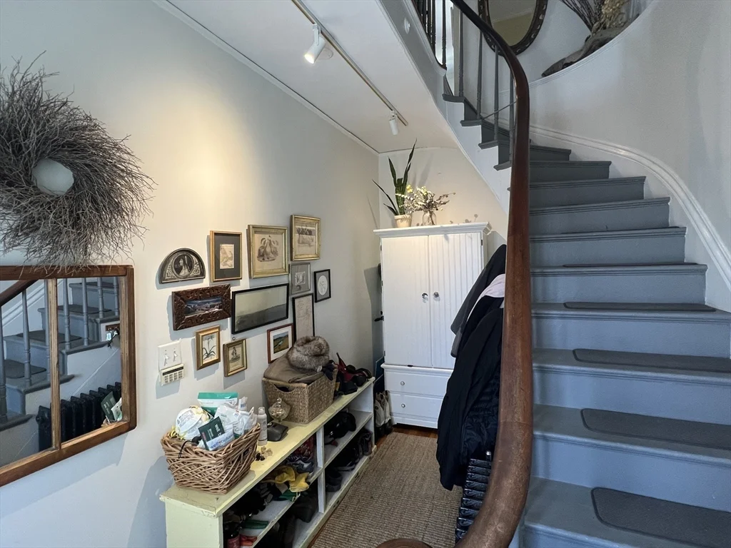 3 bed, 2 bath apartment for rent at 15 Orchard St Unit 15, Newton — photo 19 of 21