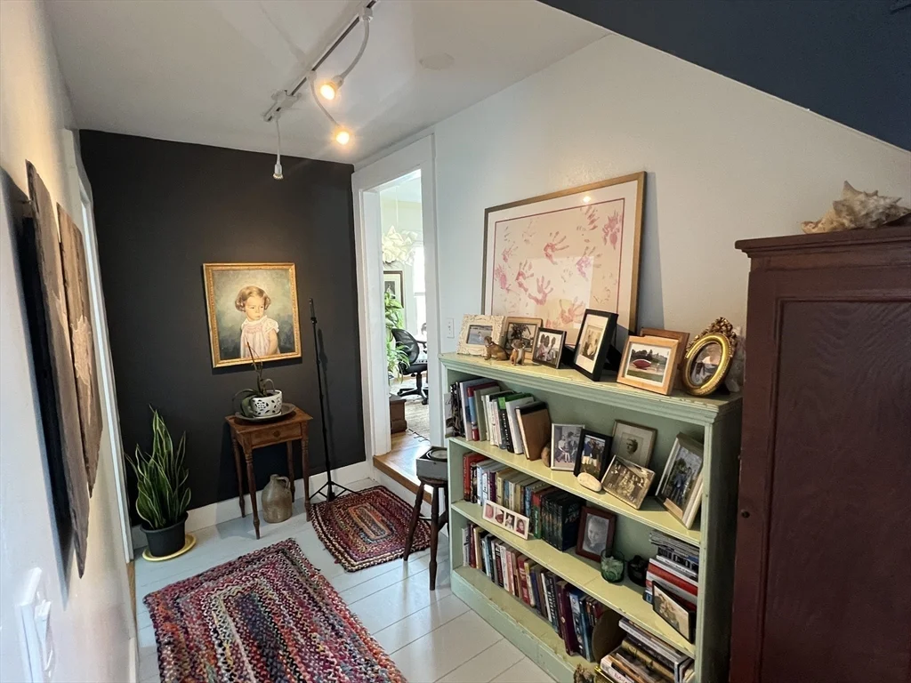 3 bed, 2 bath apartment for rent at 15 Orchard St Unit 15, Newton — photo 10 of 21
