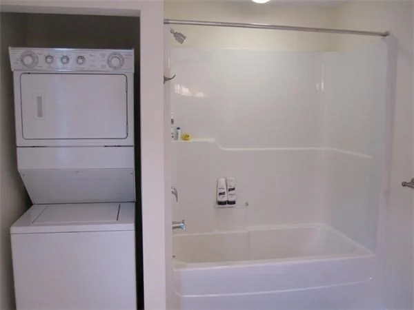 2 bed, 2 bath apartment for rent at 15 Orchid Unit 15, Littleton — photo 32 of 42