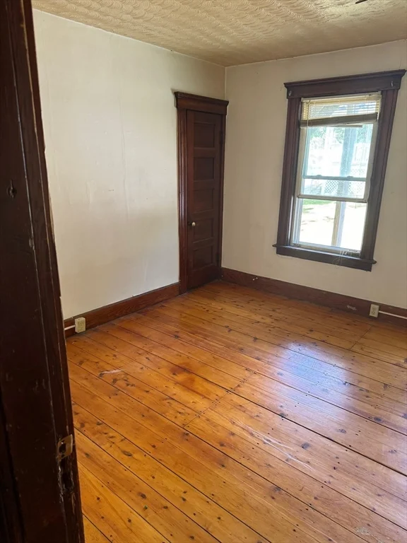 1 bed, 1 bath apartment for rent at 15 Oriole St Unit 2, Gardner — photo 2 of 9