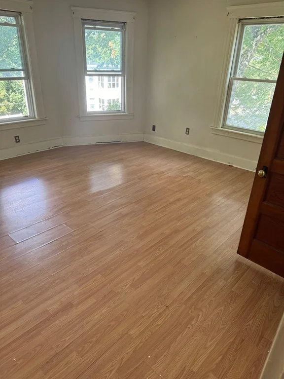 1 bed, 1 bath apartment for rent at 15 Oriole St Unit 2, Gardner — photo 5 of 9