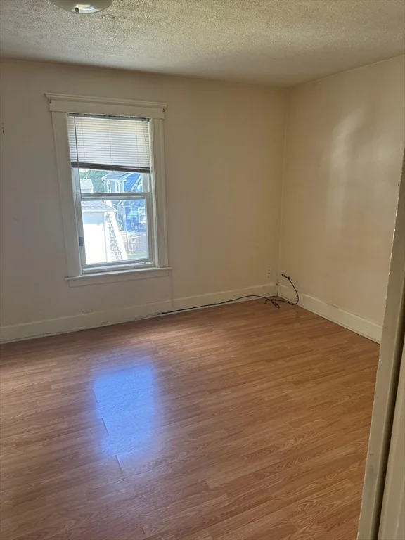 1 bed, 1 bath apartment for rent at 15 Oriole St Unit 4, Gardner — photo 5 of 7