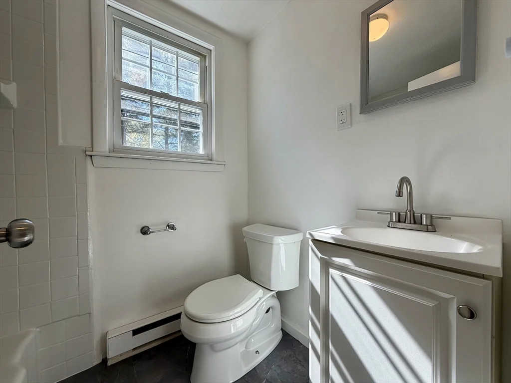 1 bed, 1 bath apartment for rent at 15 Park Ave Unit 1, Foxboro — photo 12 of 17