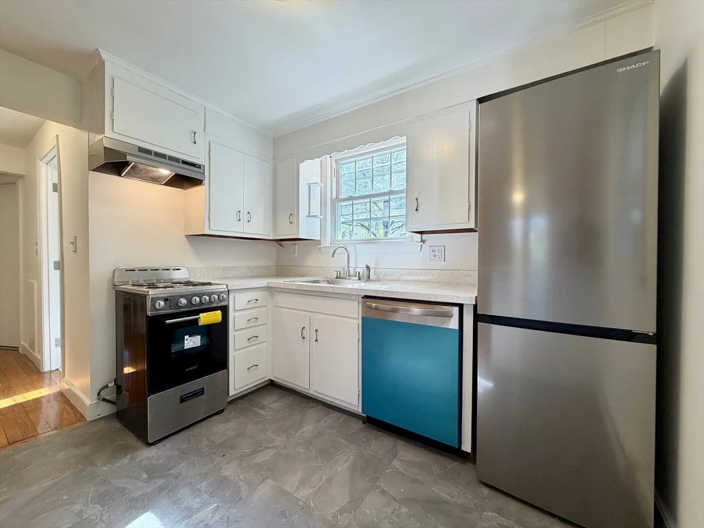 1 bed, 1 bath apartment for rent at 15 Park Ave Unit 1, Foxboro — photo 6 of 17